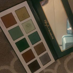 Mikaylaxglamlite not a bad pallete just not my colors